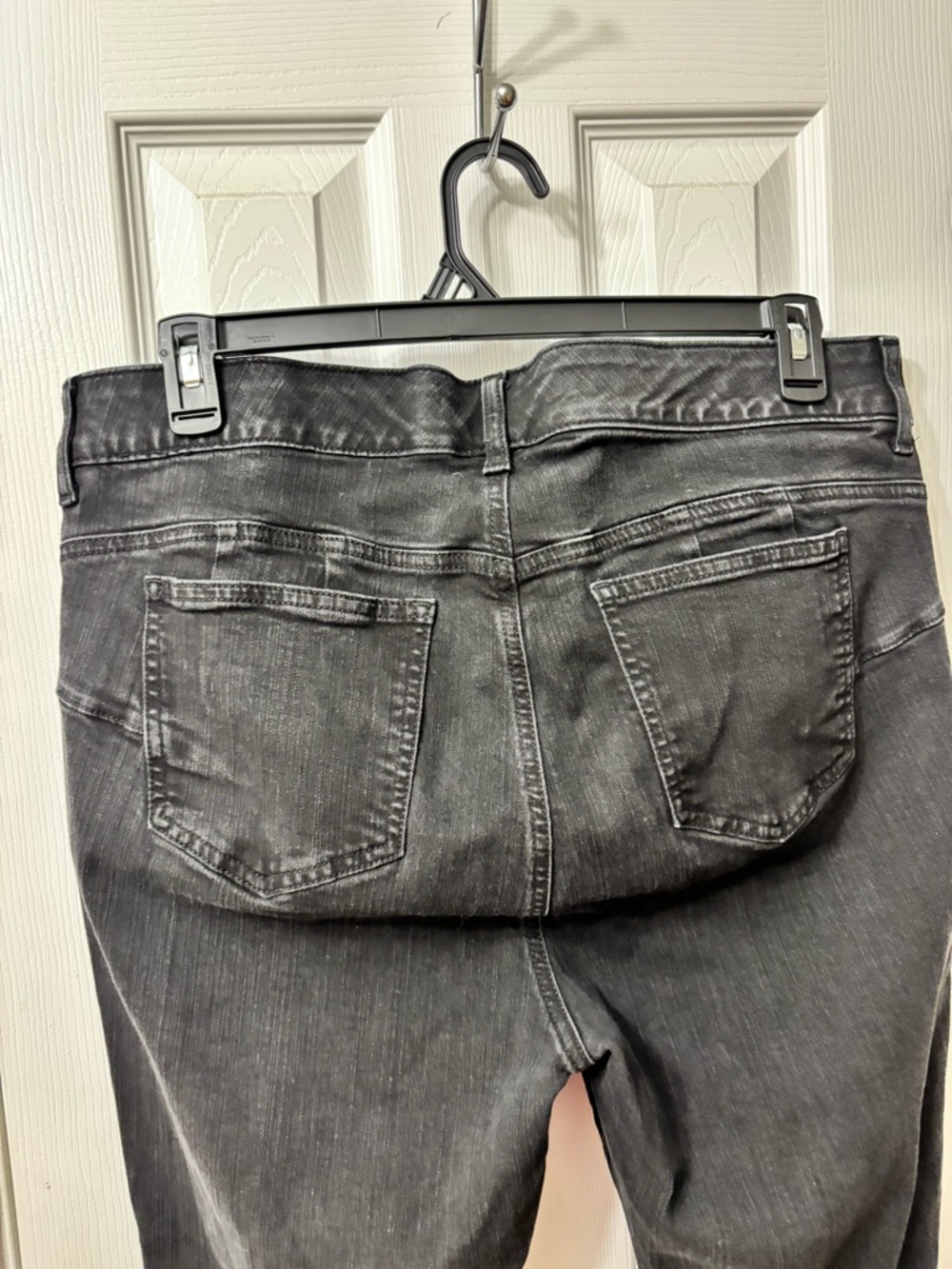Torrid Bombshell Skinny Black Destructed Jeans Women’s Plus Size 20 Short - Picture 6 of 8